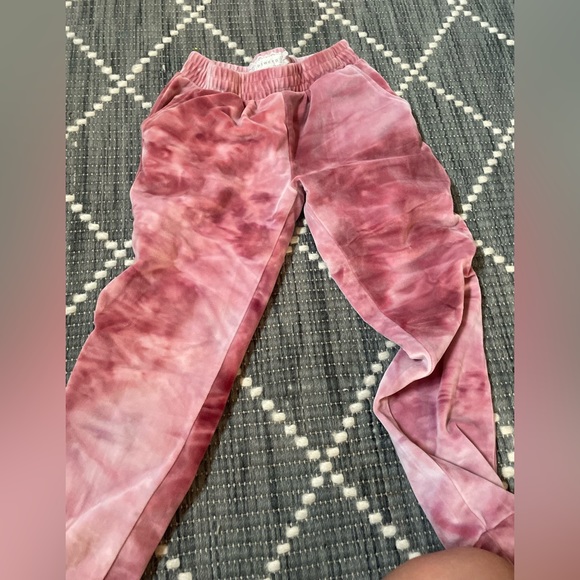 Pink pants - Picture 1 of 3